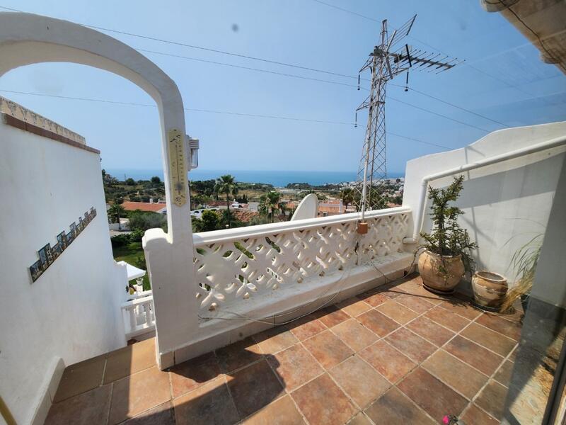 2 bedroom Townhouse for sale