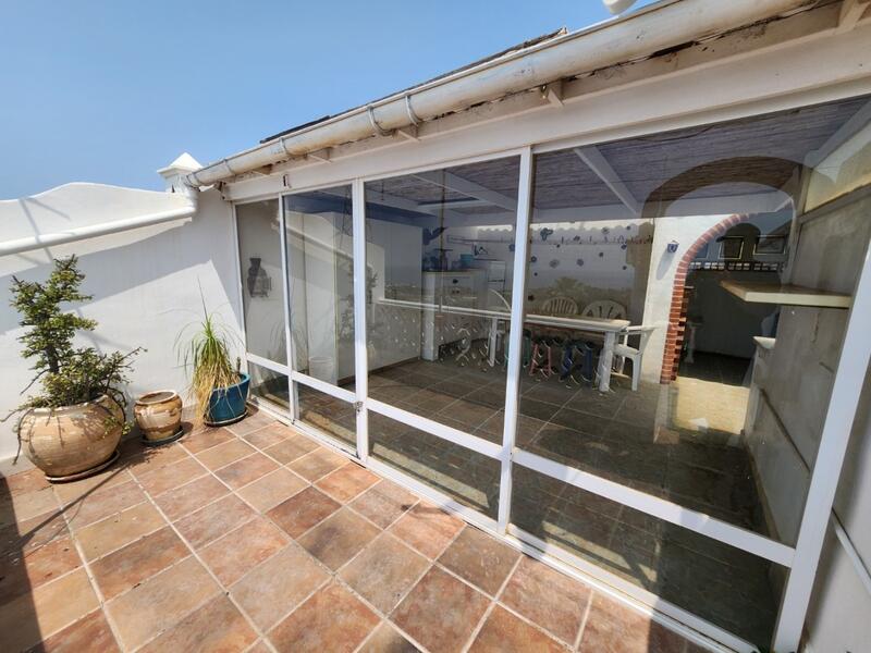 2 bedroom Townhouse for sale