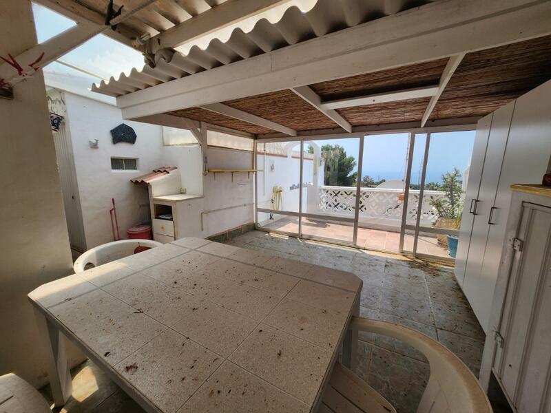 2 bedroom Townhouse for sale