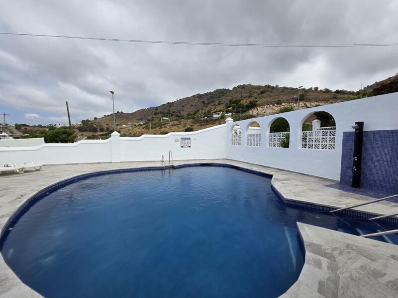 2 bedroom Townhouse for sale