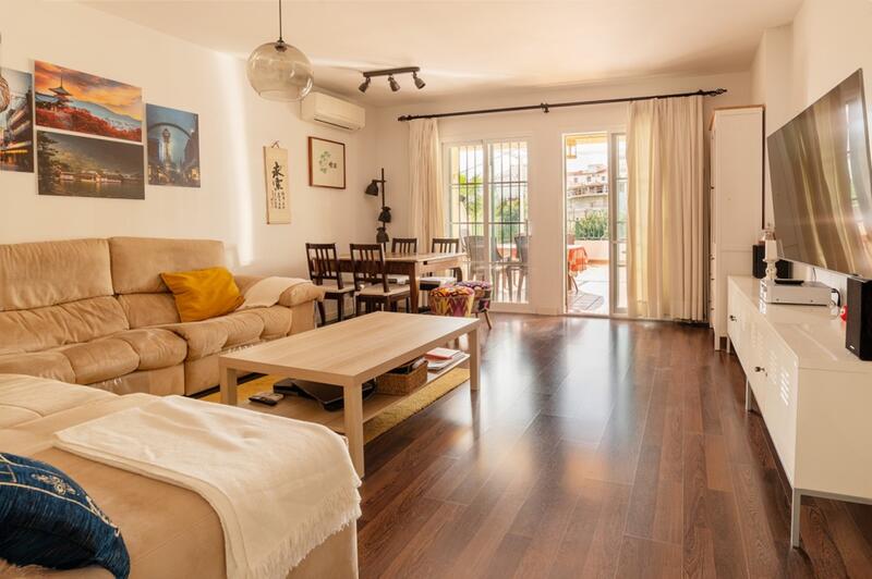 2 bedroom Apartment for sale