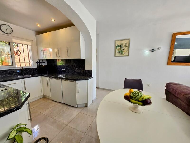 2 bedroom Townhouse for sale