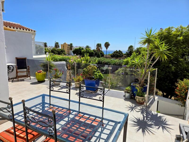 2 bedroom Townhouse for sale