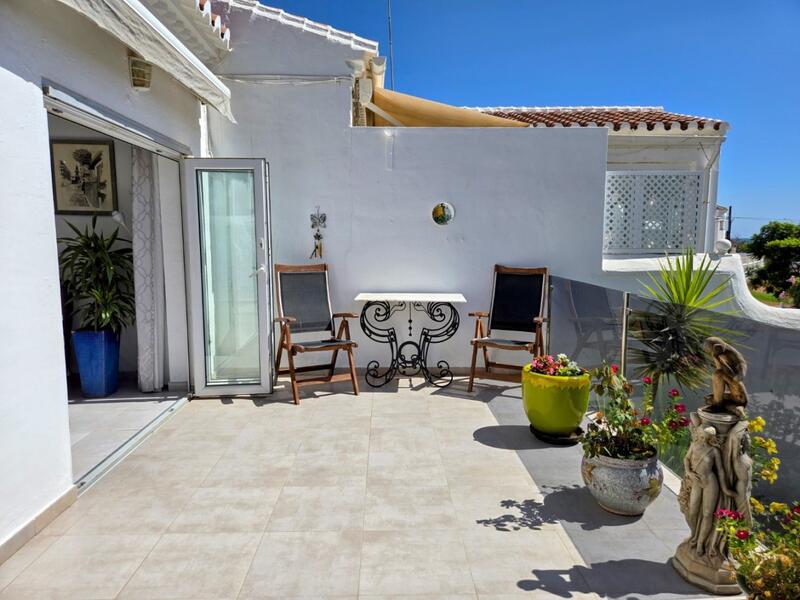 2 bedroom Townhouse for sale
