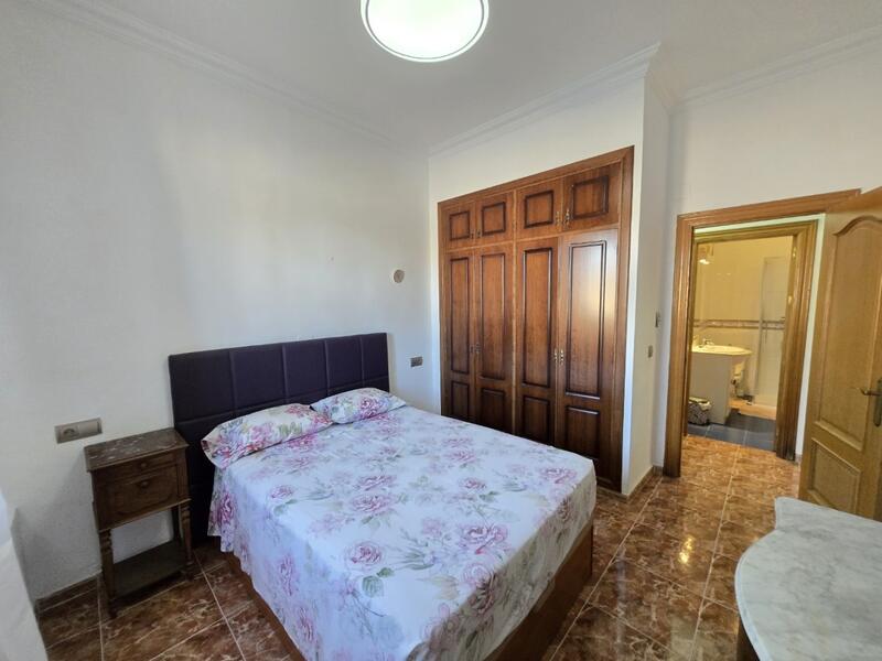 4 Cuarto Villa en venta