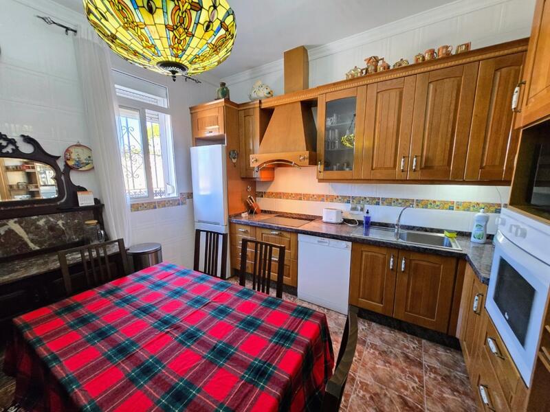 4 Cuarto Villa en venta