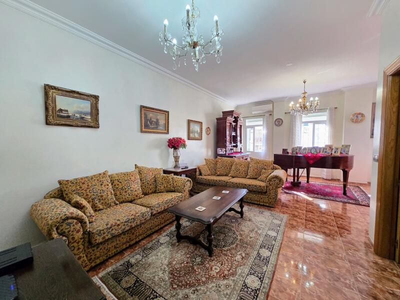 4 Cuarto Villa en venta