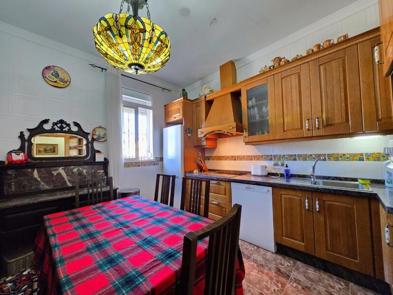 4 Cuarto Villa en venta