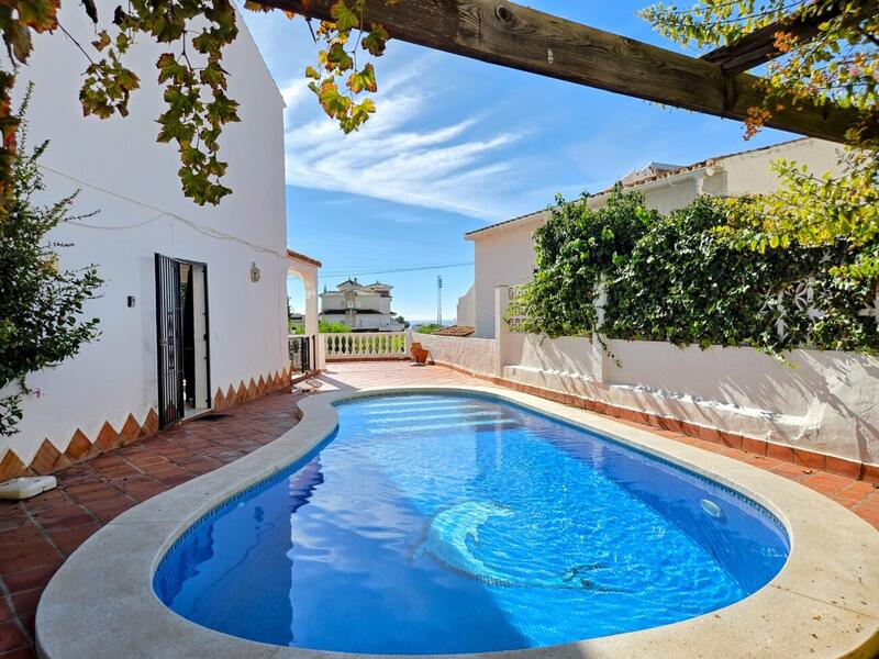 Villa til salgs i Nerja, Málaga Villa til salgs i Nerja, Málaga