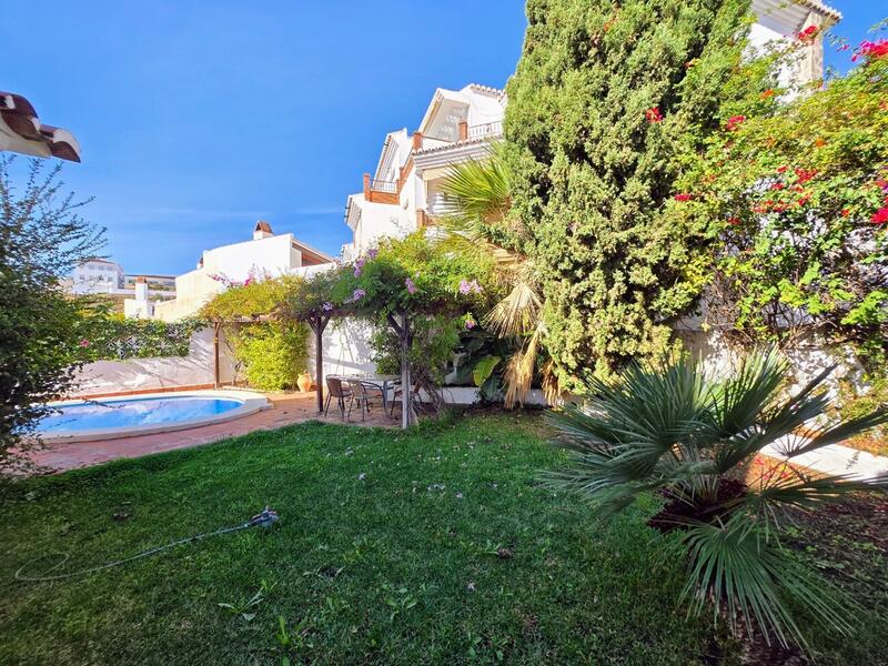 3 Cuarto Villa en venta