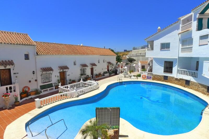 2 bedroom Townhouse for sale