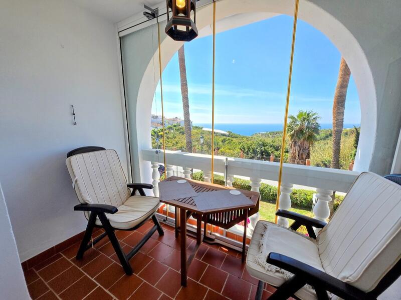 2 bedroom Townhouse for sale