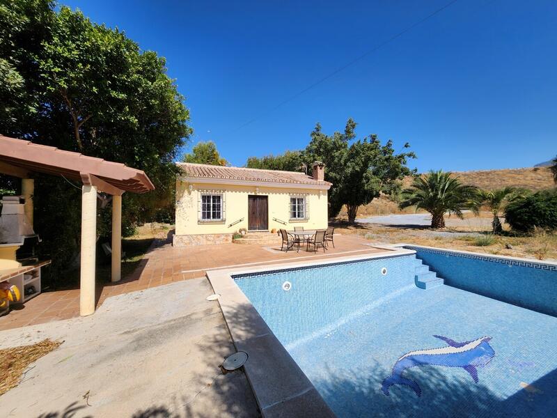 Lantställe till salu i Nerja, Málaga