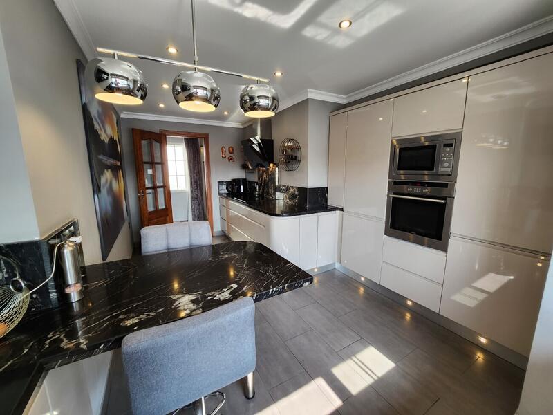 3 bedroom Apartment for sale