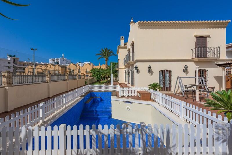 5 soverom Villa til salgs 5 soverom Villa til salgs