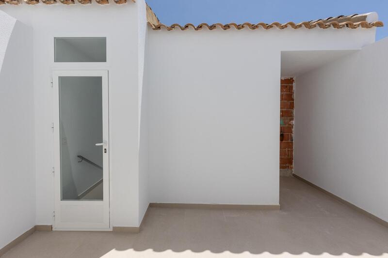 4 bedroom Townhouse for sale