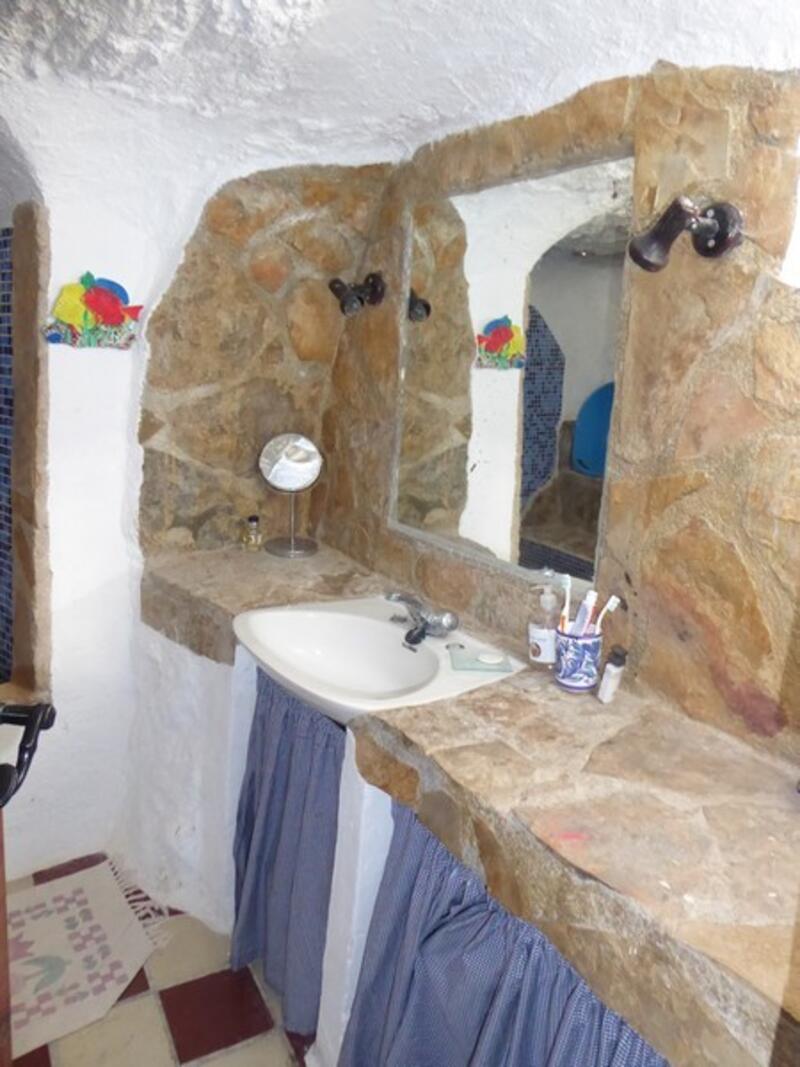 3 chambre Maison Troglodyte à vendre