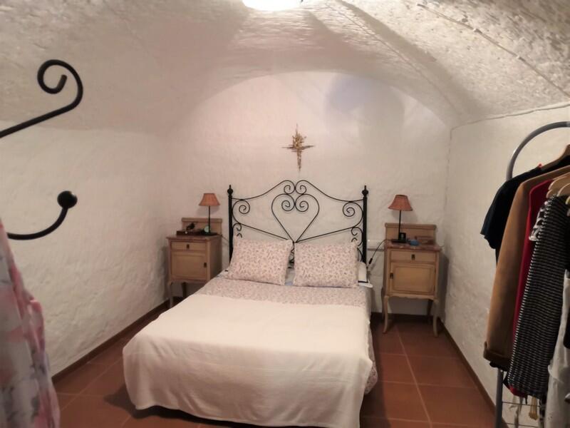 5 Cuarto Casa Cueva en venta