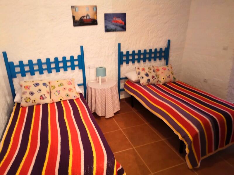 5 Cuarto Casa Cueva en venta