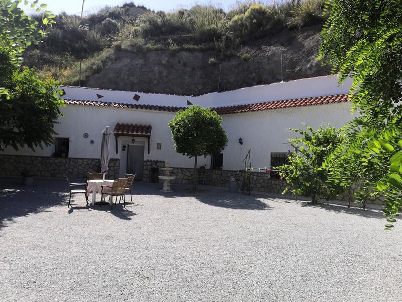 5 Cuarto Casa Cueva en venta