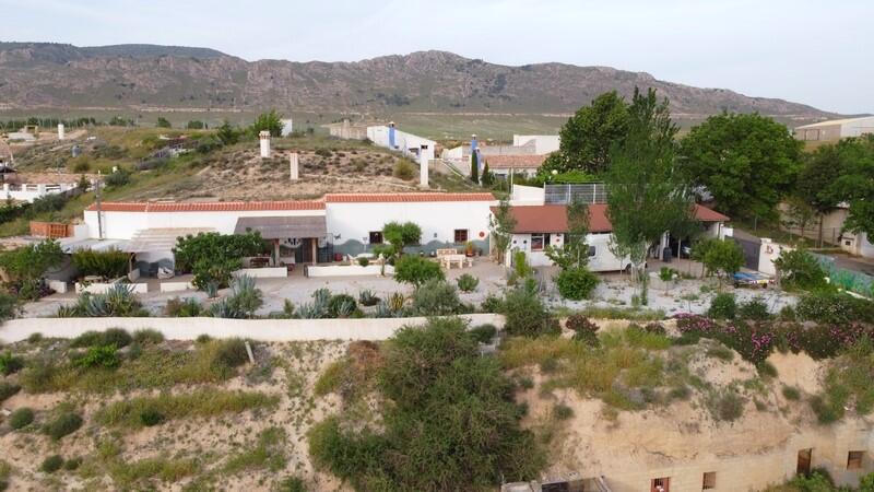 Grottehus til salg i Huescar, Granada