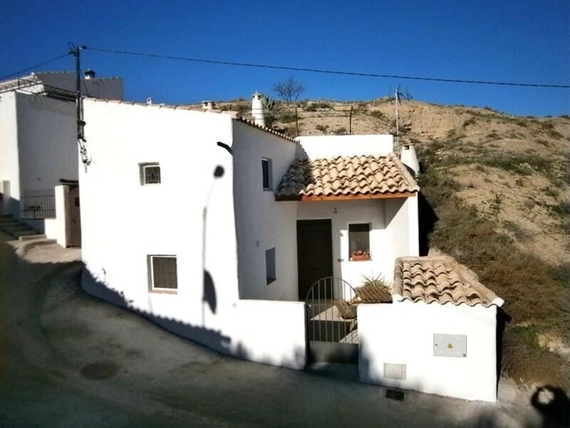 Cave House for sale in Zujar, Granada