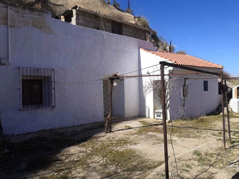 3 chambre Maison Troglodyte à vendre