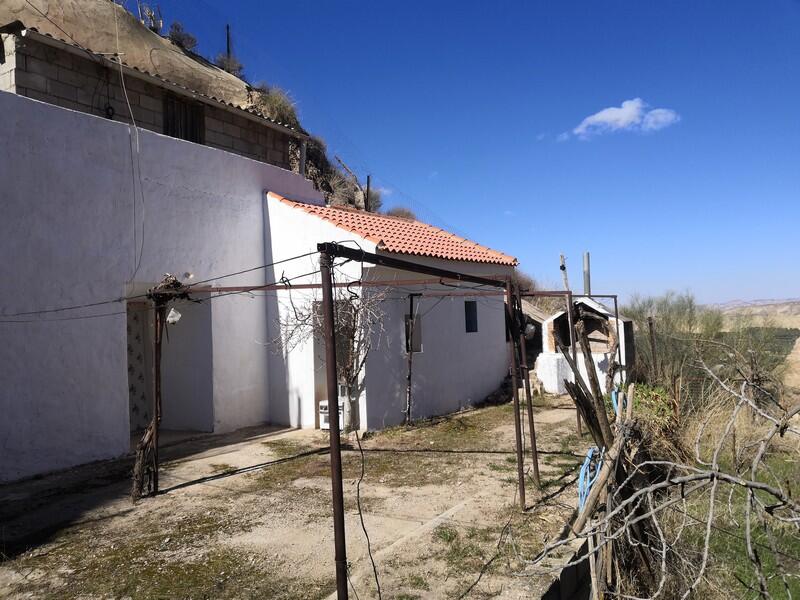 3 slaapkamer Grotwoning Te koop