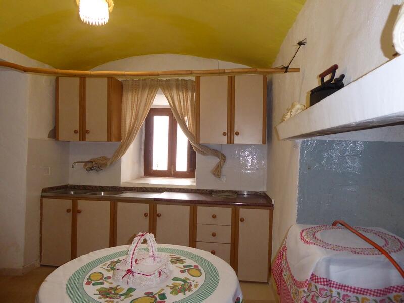 3 chambre Maison Troglodyte à vendre