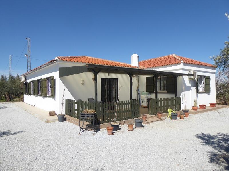 2 bedroom Country House for sale