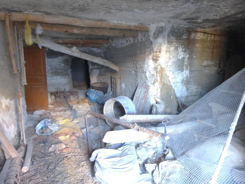 6 bedroom Cave House for sale