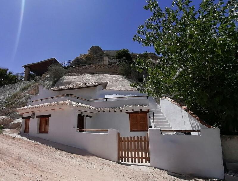 Cave House for sale in Galera, Granada