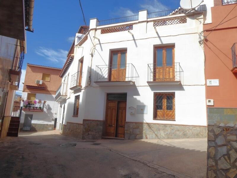 Landsted til salg i Alquife, Granada