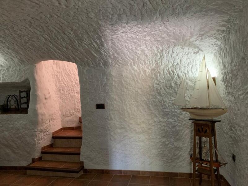 3 slaapkamer Grotwoning Te koop