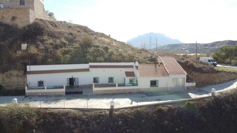 Grottehus til salg i Cortes de Baza, Granada