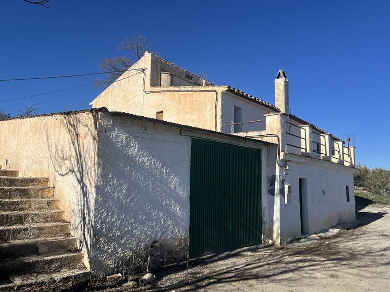 5 bedroom Country House for sale