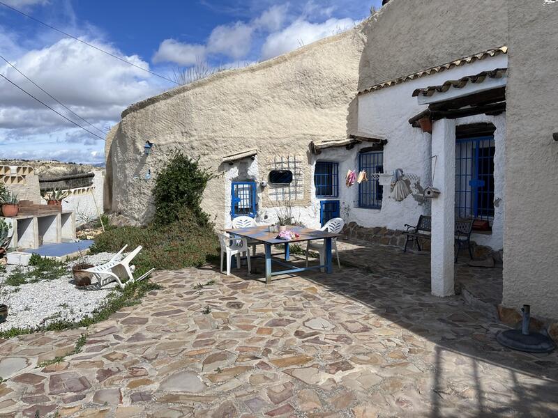 7 chambre Maison Troglodyte à vendre