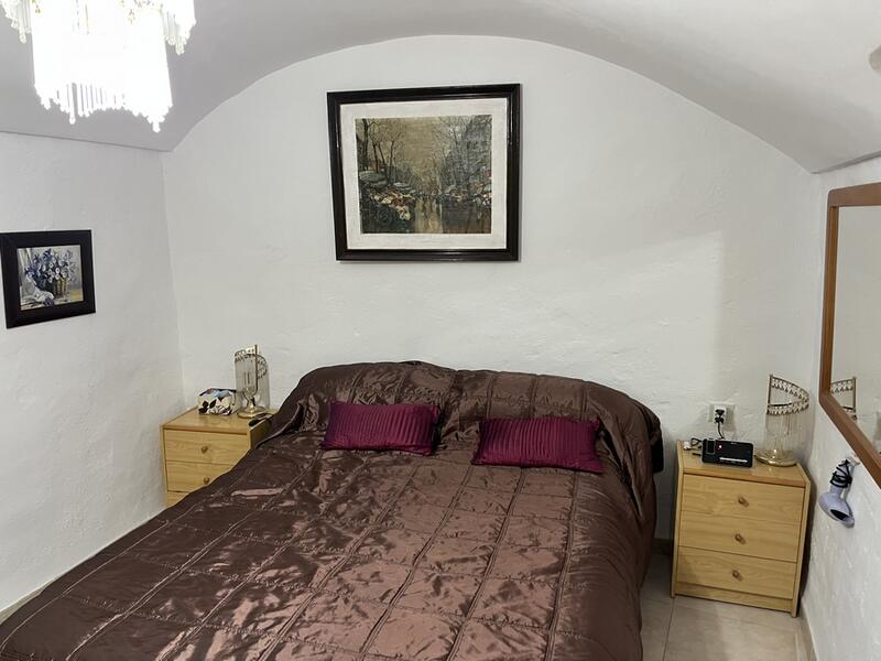 4 slaapkamer Grotwoning Te koop