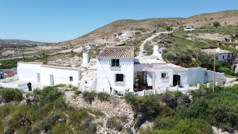 Höhlenhaus zu verkaufen in Zujar, Granada