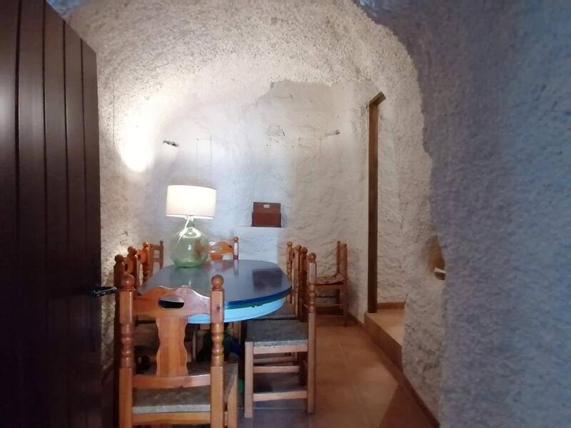 3 chambre Maison Troglodyte à vendre