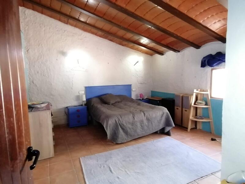 3 chambre Maison Troglodyte à vendre