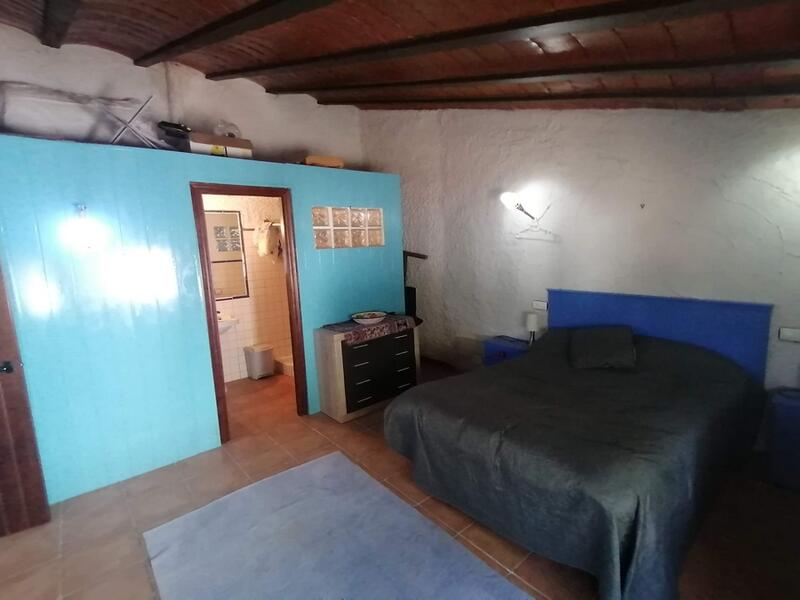 3 chambre Maison Troglodyte à vendre