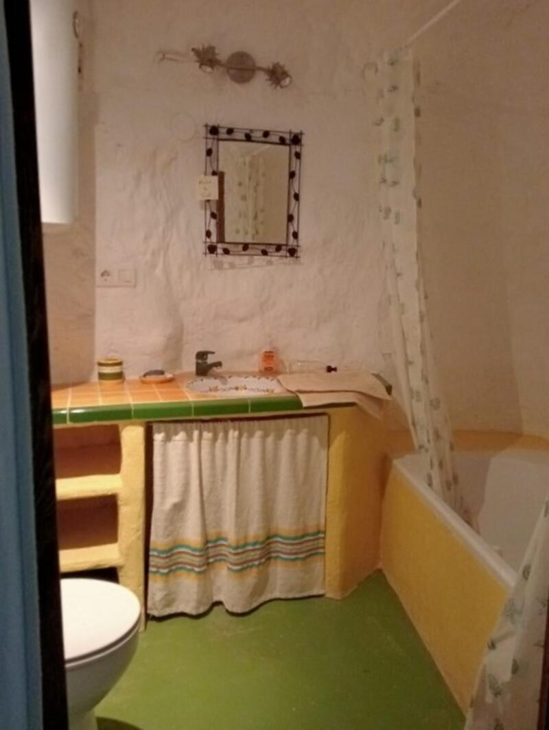 3 slaapkamer Grotwoning Te koop