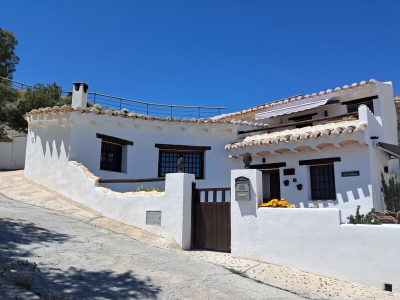 Cave House for sale in Galera, Granada