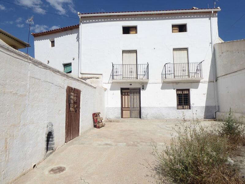 6 Cuarto Casa de Campo en venta