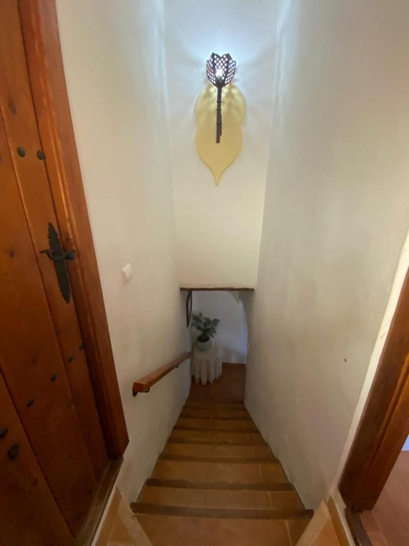 6 bedroom Country House for sale