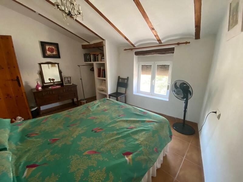 6 bedroom Country House for sale
