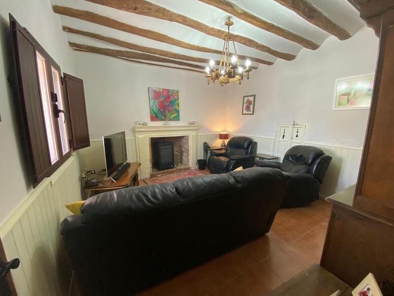 6 bedroom Country House for sale