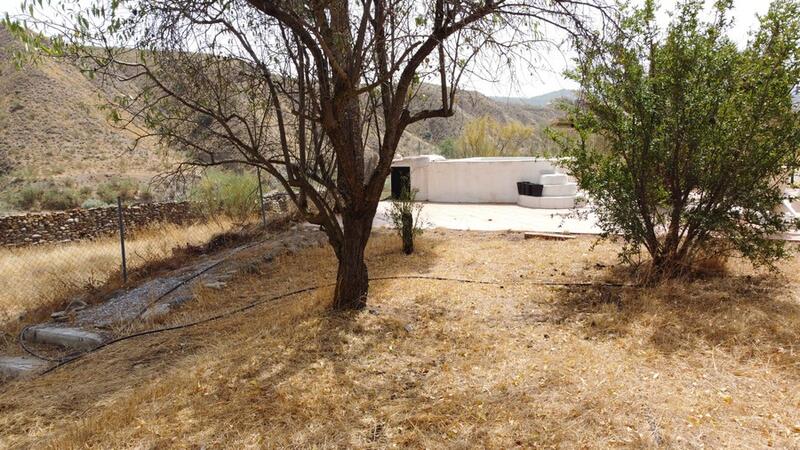 2 bedroom Country House for sale