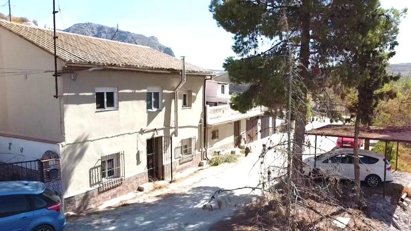 Country House for sale in Zujar, Granada